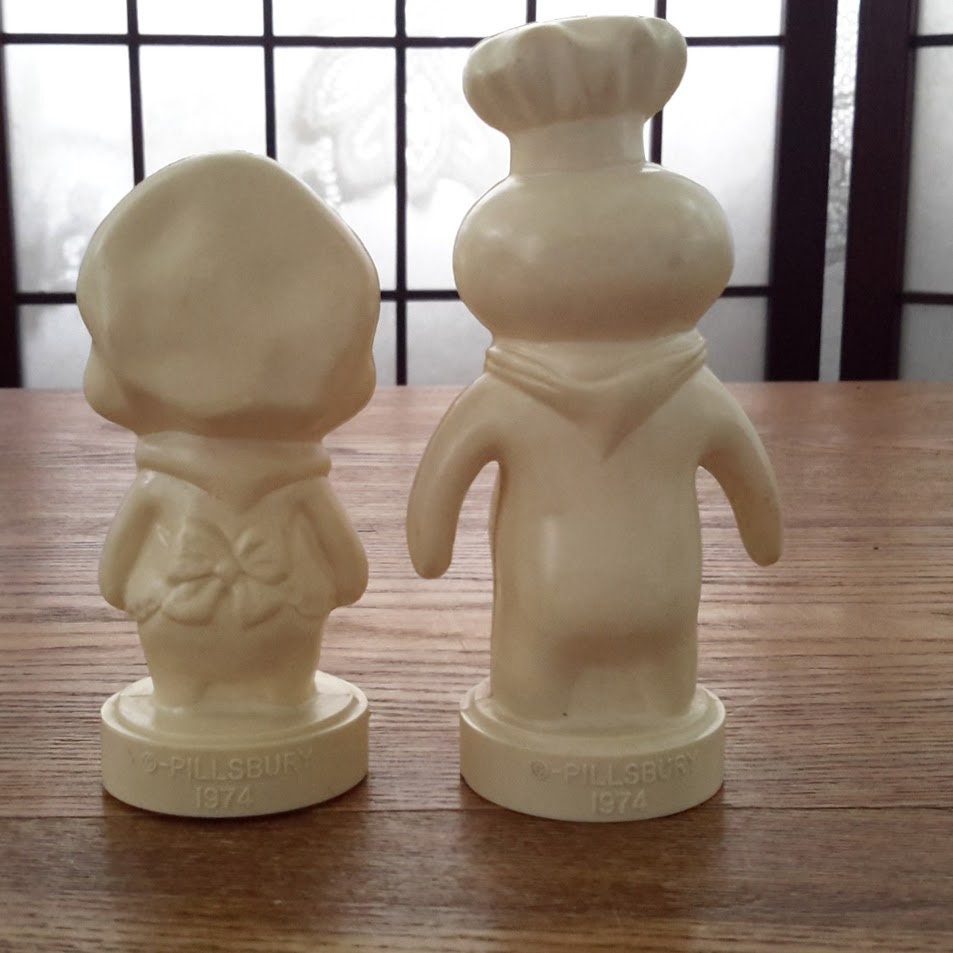 Vintage Pillsbury Doughboy 1974 Plastic Poppin' Fresh and Poppie
