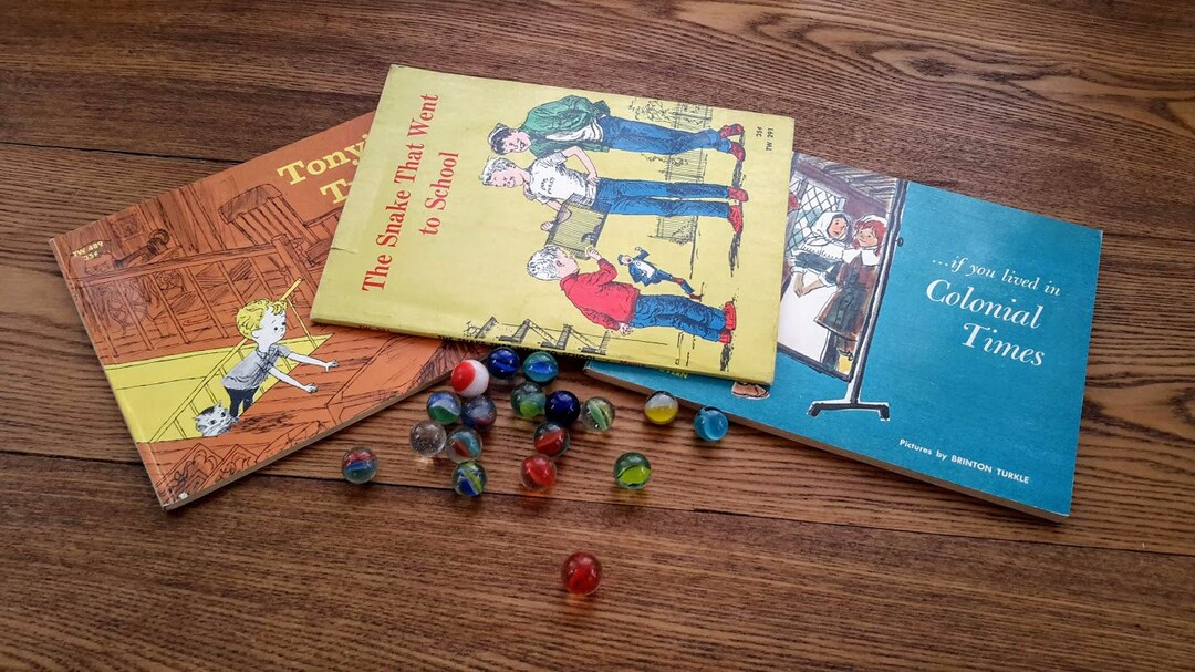 Children’s books 洋書　３冊 il_1080xN.2929405886_7skz.jpg