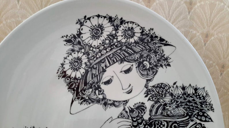 Vintage Oval Display Plate Paloma Bjorn Wiinblad Nymolle