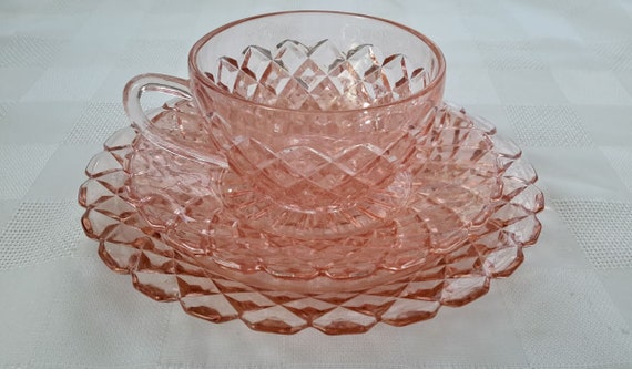 Anchor Hocking Waterford Waffle Tea Cup & Saucer 
