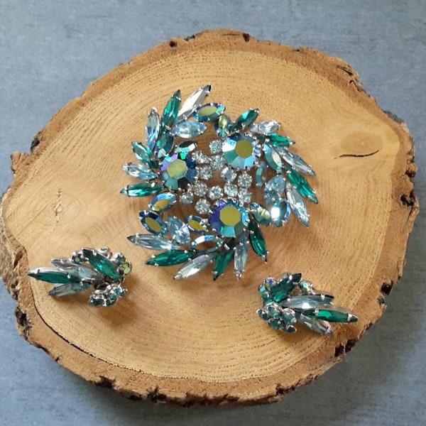 Vintage Sherman Signed Blue and Turquoise Green Swirl Brooch and Earrings Costume Jewelry Set