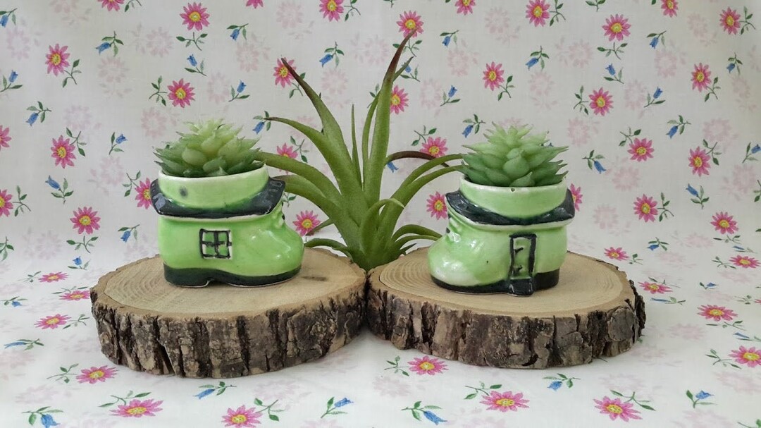Vintage Set of Two (2) Vintage Novelty Egg Cups, Green and