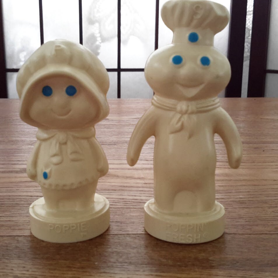 Vintage Pillsbury Doughboy 1974 Plastic Poppin' Fresh and Poppie