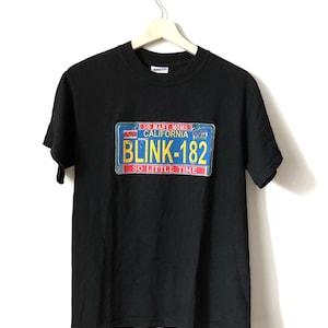 Vintage BLINK 182 so Many Moms T-shirt 
