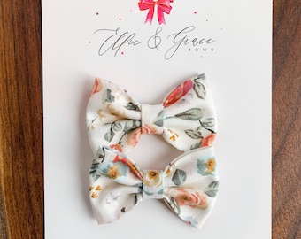 Set met bloemenvlechtstrik: antieke witte katoenen haarspeldjes (2 inch)