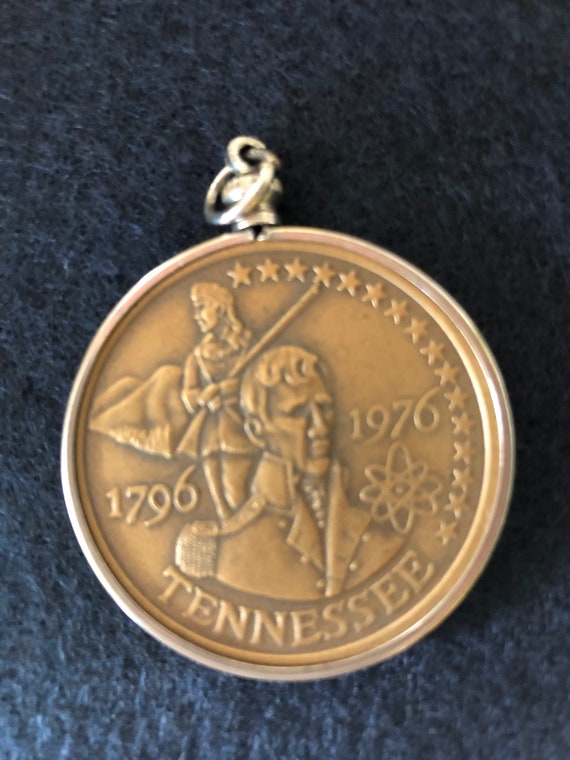 Vintage American Revolution Bicentennial Pendant Tn Etsy