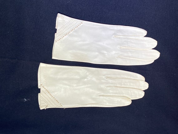 Women’s Leather Gloves, Italian Dress Gloves - image 9