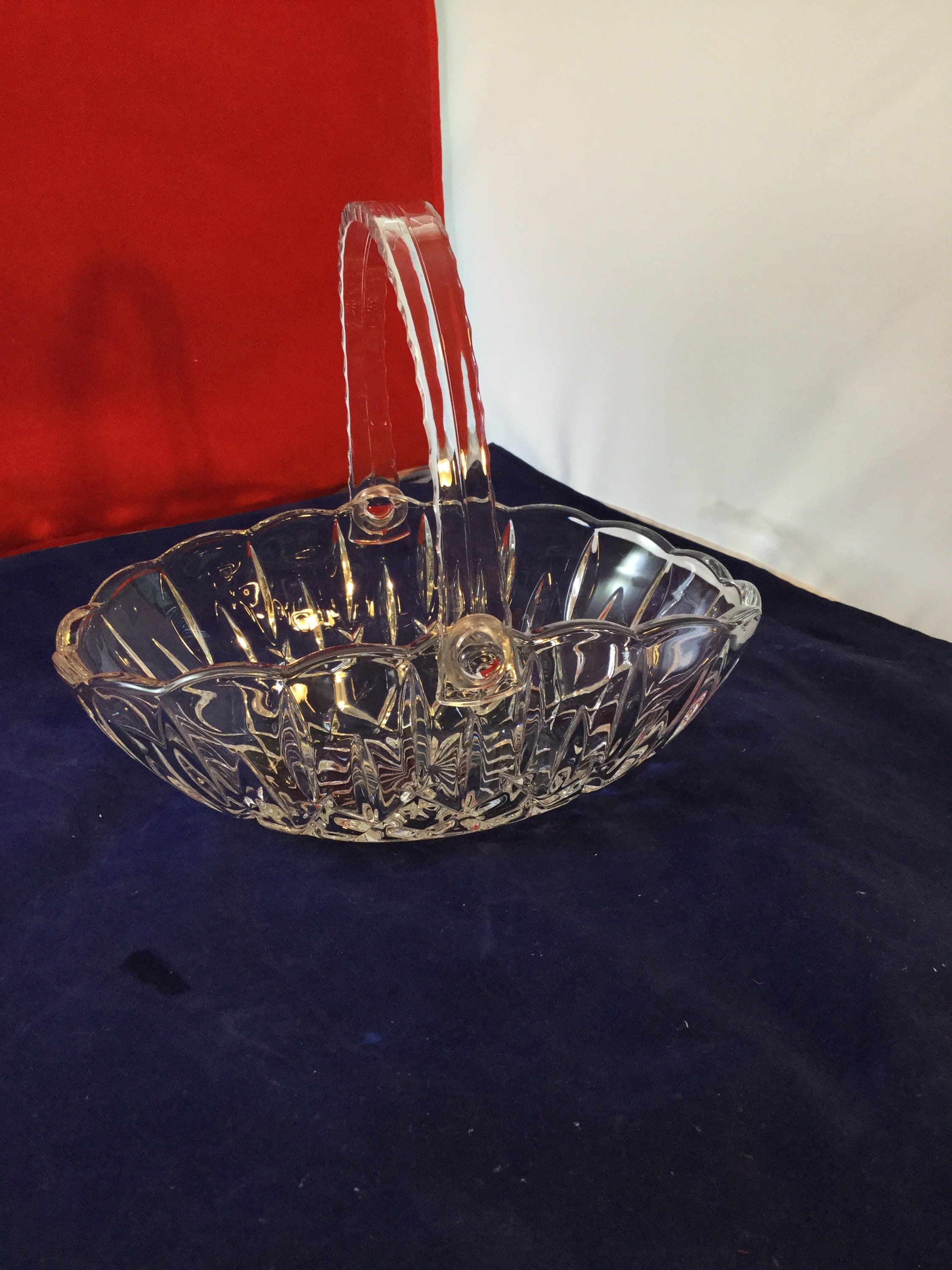 Vintage Glass Basket With Lucite Handle Sandwich Glass Basket Etsy