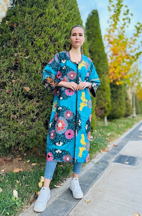 Uzbek Handmade vintage silk kaftan Coat, SUZANI Ro