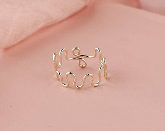 Gold filled wave ring, 14k gold filled, wiggle ring, wave jewelry, minimal jewelry, dainty modern,  gold wavy ring, gift for her, adjustable