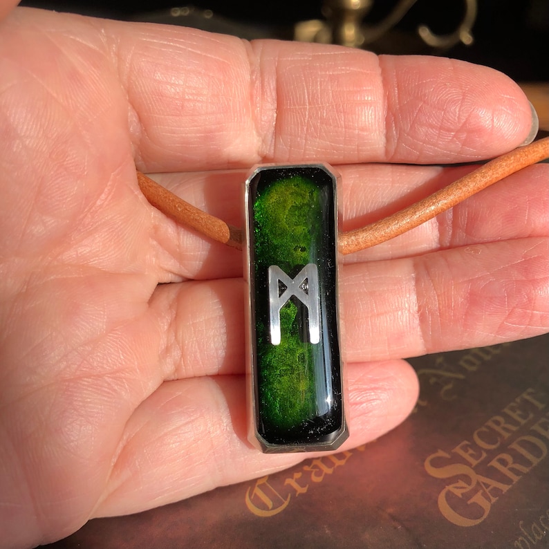 Rune Mannaz Self-confidence in professional and personal qualities Mannaz Rune Pendant Human