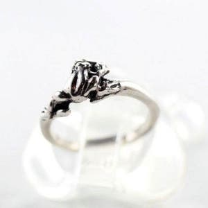 Frog Small Silver Ring