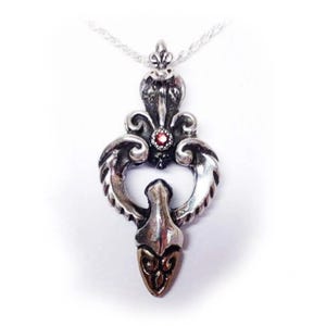 Colgante de plata King Cobra con piedra rubí