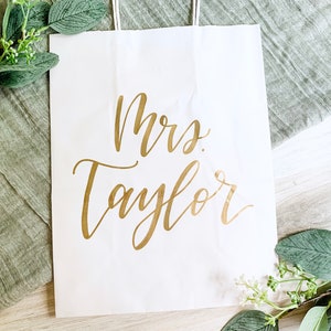 Personalized Gift Bag - Custom Gift Bag, Bride Gift Bag, Bachelorette Party Gift Bag, Custom Gift Bag, Wedding Gift Bag, Bridesmaid Gifts