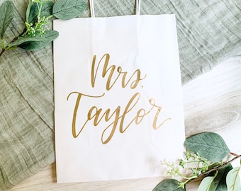 Personalized Gift Bag - Custom Gift Bag, Bride Gift Bag, Bachelorette Party Gift Bag, Custom Gift Bag, Wedding Gift Bag, Bridesmaid Gifts