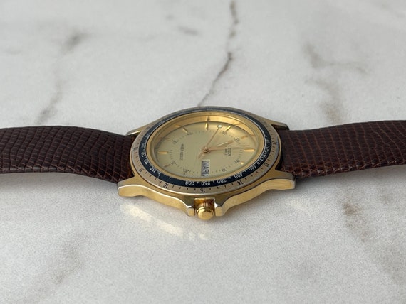Vintage CITIZEN Quartz Men's Wrist Watch Day Date… - image 4