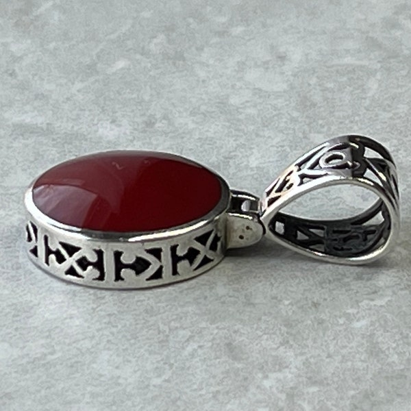 Vintage Sterling Silver Reversible Carnelian Filigree Pendant