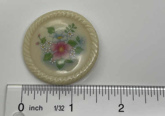 Vintage AVON Ceramic Floral Brooch Pin - image 5