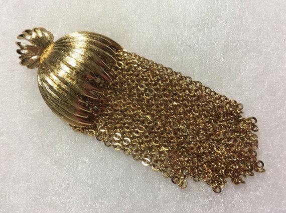 Vintage Signed MONET Gold Tone Tassel Brooch Pin - image 1