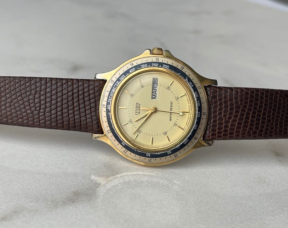 Vintage CITIZEN Quartz Men's Wrist Watch Day Date… - image 1