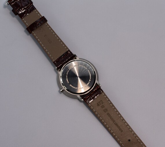 Vintage Quartz Watch Water Resistant Japan Moveme… - image 8