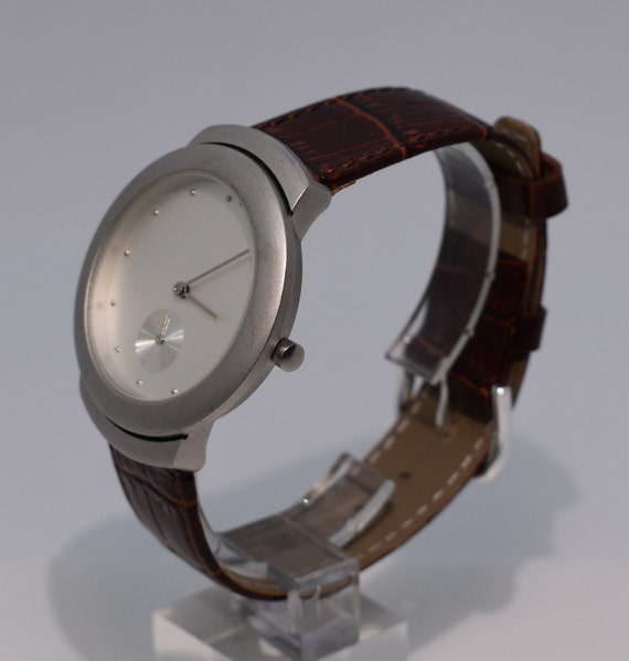 Vintage Quartz Watch Water Resistant Japan Moveme… - image 3