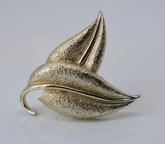 Marboux brooch hotsell