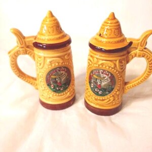 Vintage Las Vegas Souvenir Salt and Pepper Shakers