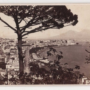 Naples près du tombeau de Virgile - papier albuminé - montée sur carte - 1900