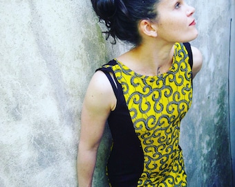 Robe pour femme, wax africain jaune, robe stretch ethnique, longueur et décolleté modifiables sur demande! dos en V profond.