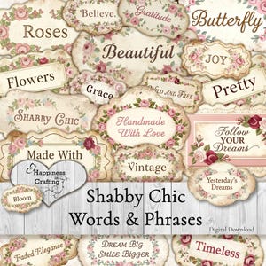 Peut inclure: Une collection d'étiquettes décoratives avec des bordures florales de roses roses et de feuilles vertes. Les étiquettes contiennent divers mots et phrases, notamment Roses, Believe, Gratitude, Butterfly, Beautiful, Joy, Flowers, Grace, Pretty, Shabby Chic, Handmade With Love, Follow Your Dreams, Made With, Vintage, Yesterday's Dreams, Bloom, Faded Elegance, Dream Big Smile Bigger et Timeless.