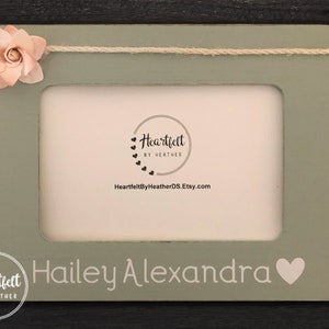Regalo para niña - Marco de fotos personalizado para niña recién nacida - Decoración de guardería para niñas - Marco personalizado para bebé - Regalo de baby shower