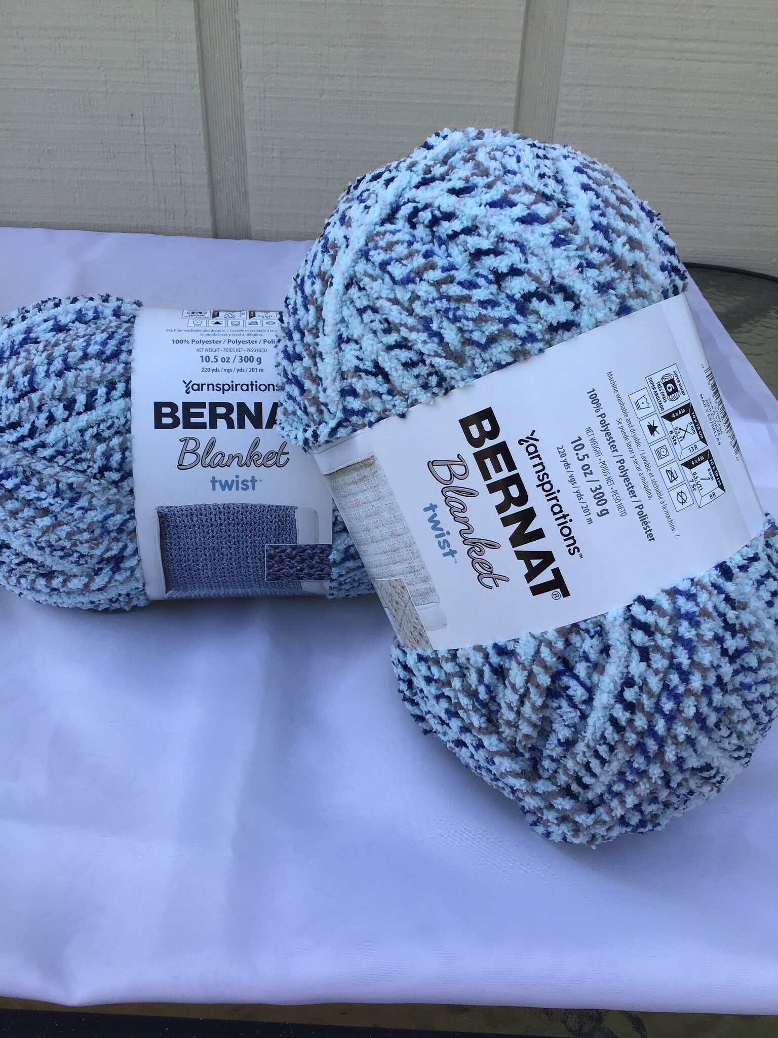 Yarn Bernat Blanket Twist. Color Sea & Stars. 2 skeins 440 Etsy