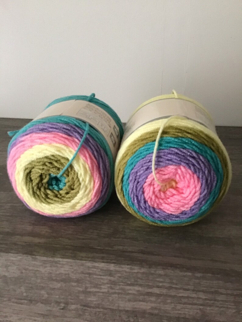 Yarn Bee Sugarwheel. Color Saturday Sundae. 2 skeins 710 Etsy