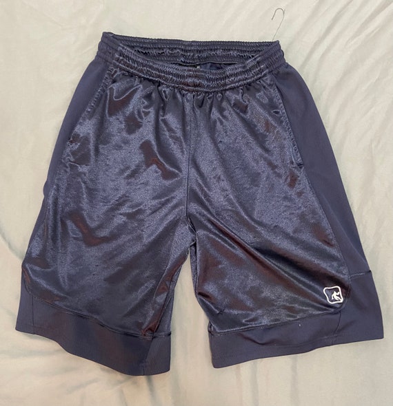Mens Size L And1 Basketball Shorts has 