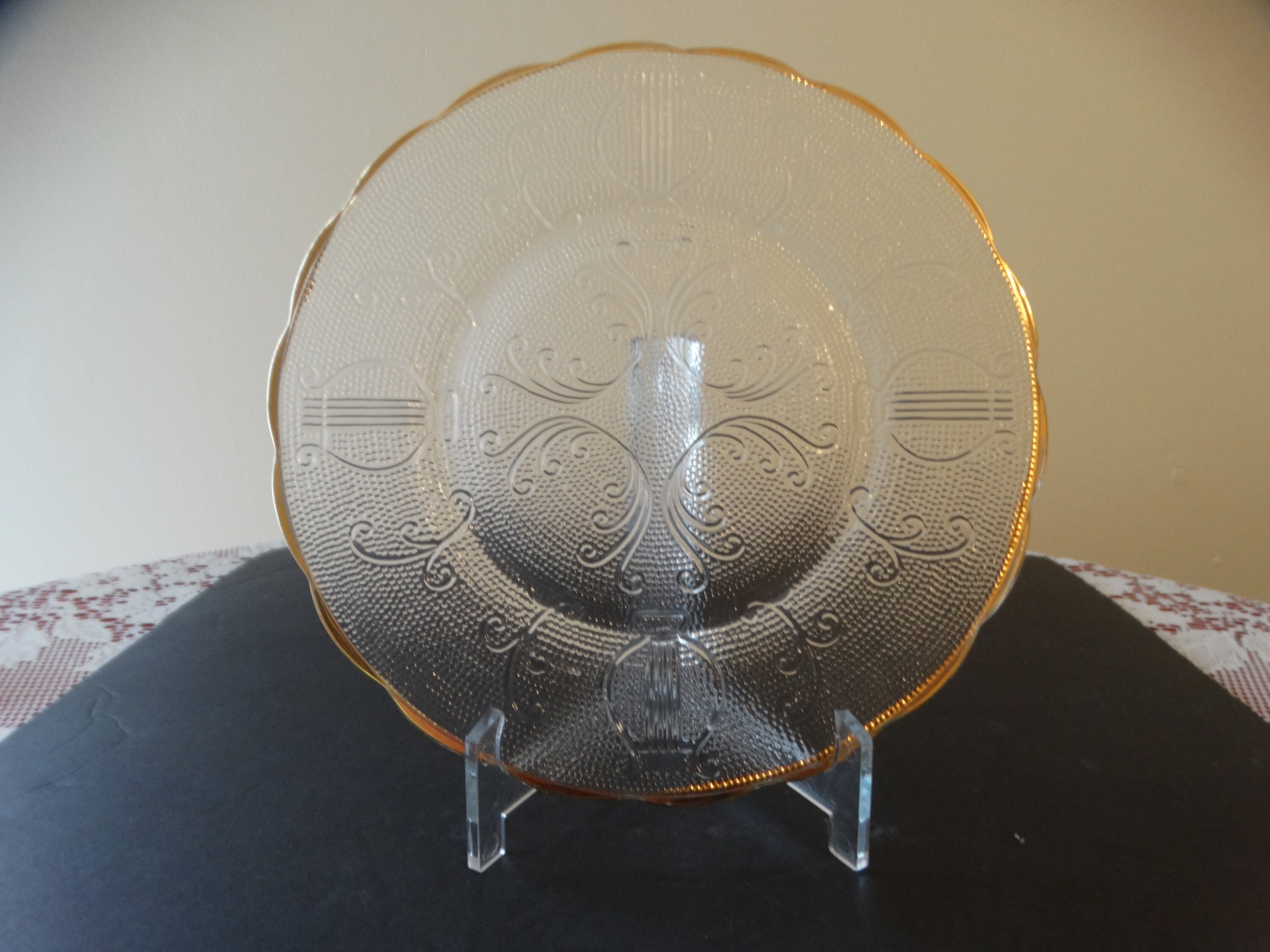 Vintage Glass Company Harp Glass Harp Plate 7 across circa