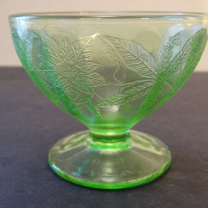 Floral &quot;Poinsettia&quot; Green Footed Sherbet Dessert 2 7/8&quot; Cup by Jeannette Glass Company circa 1931