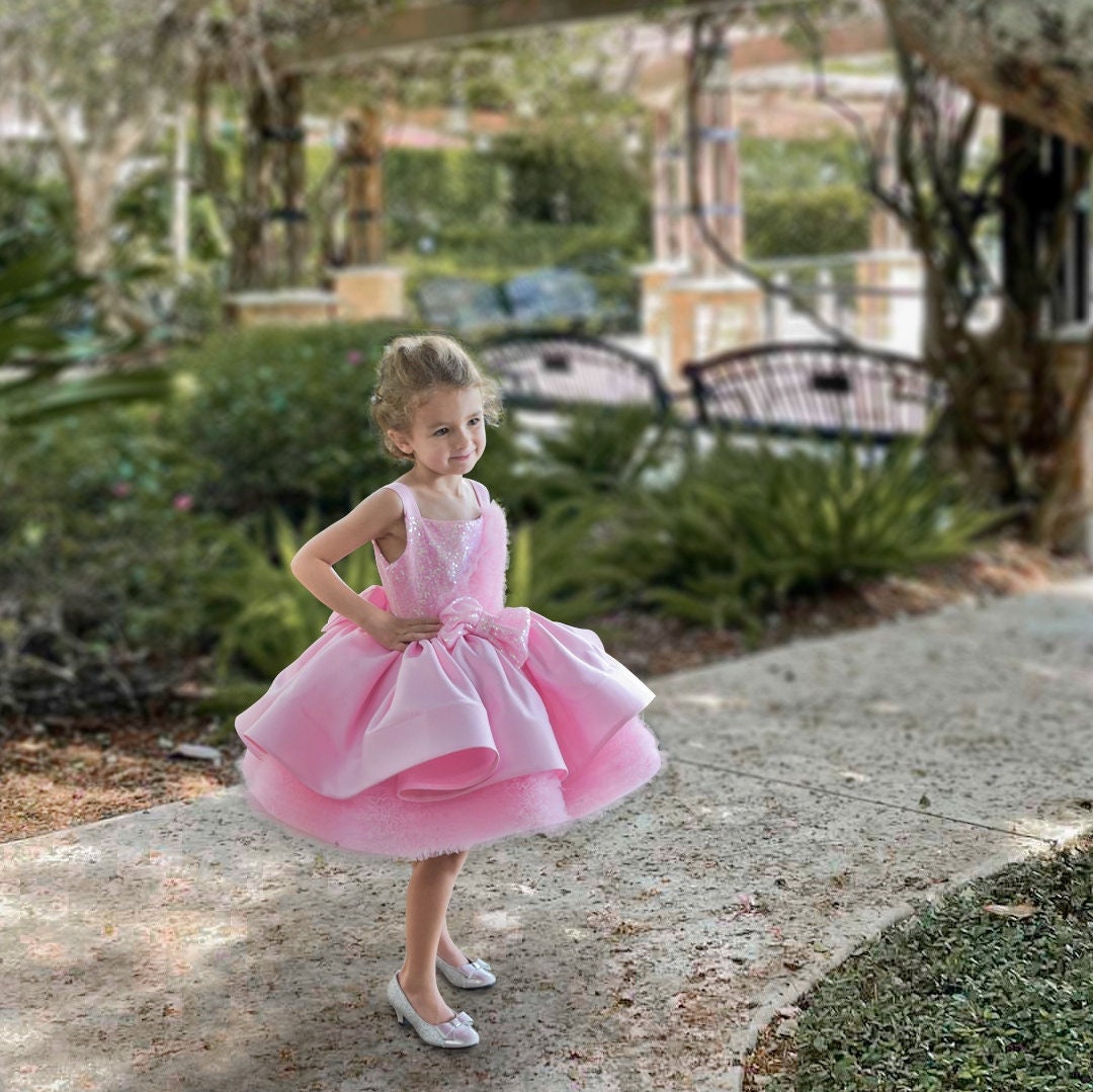 Short Flower Girl Dress, Sequin Birthday Pageant Gown, Knee-Length Tulle Dress, Wedding Junior Bridesmaid Outfit, Special Occasion Gown Lily