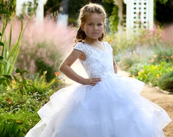 White Tulle Flower Girl Dress with Train, Lace Appliqué Princess Gown for First Communion, Wedding or Pageant – Los Angeles