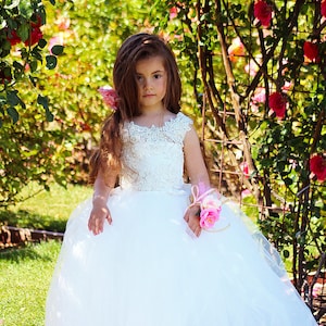 Vestido de niña de las flores color marfil: vestido de princesa de tul con encaje y cuentas