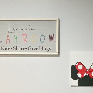 Personalized Playroom Sign! Be Kind. Share. Give Hugs.