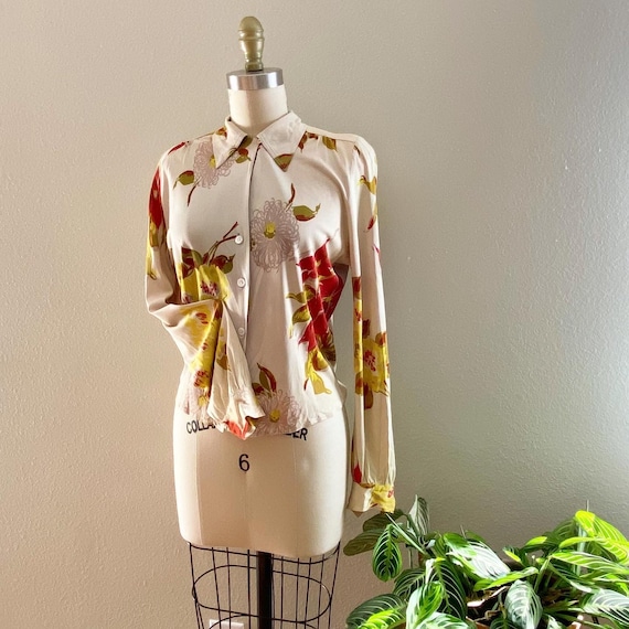 Vintage 1940s rayon jersey long sleeved blouse w/