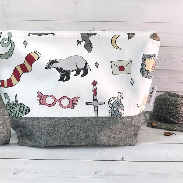 Hogwarts/Sweater Project Bag/Project Bag/ Knitting Project Bag/Knitting Bag/Crochet bag/Project Bag/Zipper Bag/Knitters