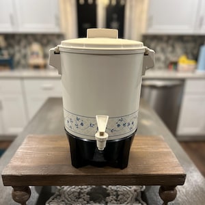 Vintage West Bend Party Perk Coffee Maker 12-22 Cups White w/Flowers Percolator - made in the USA