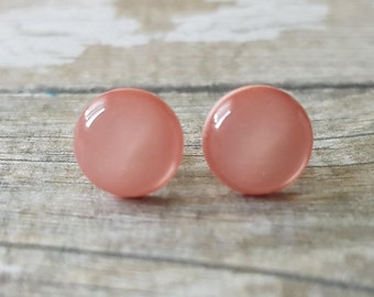 Brincos minimalistas cor de blush, Brincos simples para o dia a dia, Brincos rosa blush, Brincos delicados, Brincos de pêssego, Brincos hipoalergênicos