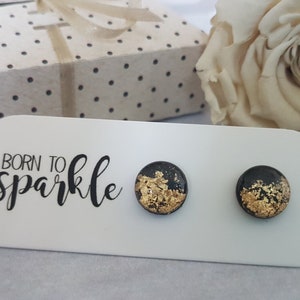 Schwarze und goldene Ohrringe, Blattgold Ohrringe, Gold und schwarze Ohrstecker, Moderne Ohrringe, schwarze Ohrstecker, elegante Ohrringe, schwarze Ohrstecker