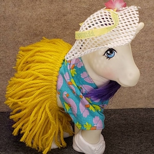 My Little Pony G1 Vintage pony wear Having a Luau #1