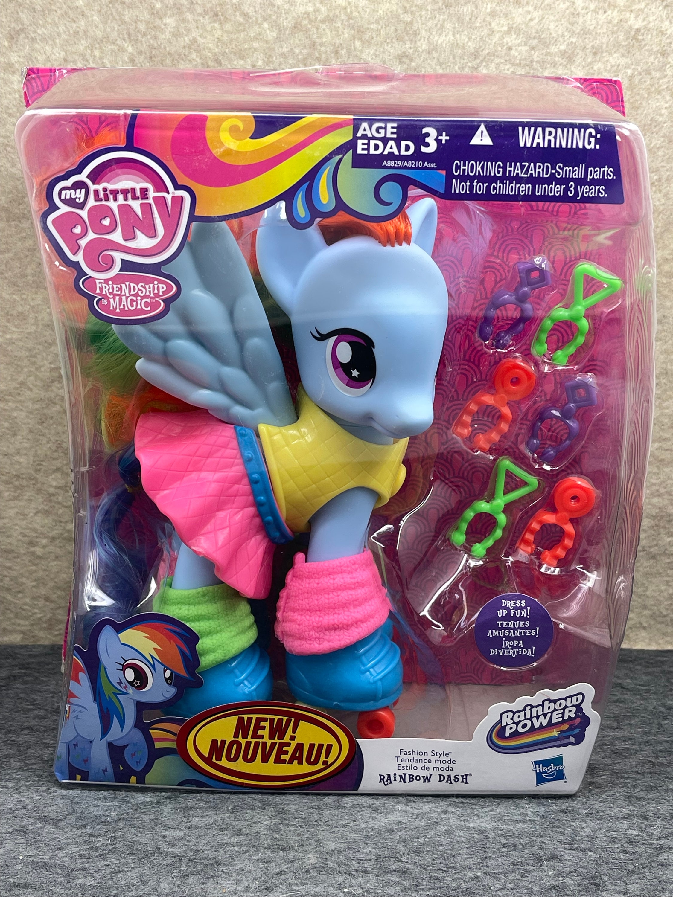 Play-Doh My Little Pony Rainbow Dash Style Salon Set with 6 Cans of Sparkle  Play-Doh 