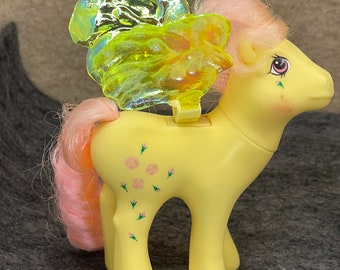 My Little Pony G1 Vintage Flutter pony Rosedust with custom metallic yellow Reproduction wings #3