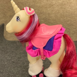 My Little Pony G1 Vintage pony clothes Great Skates